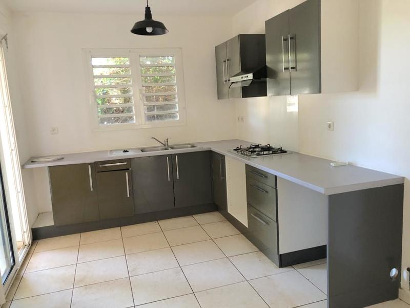 Maison - 99 m² - 4 pièces