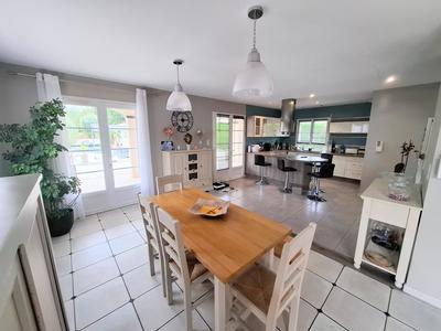 Maison - 148 m² - 6 pièces
