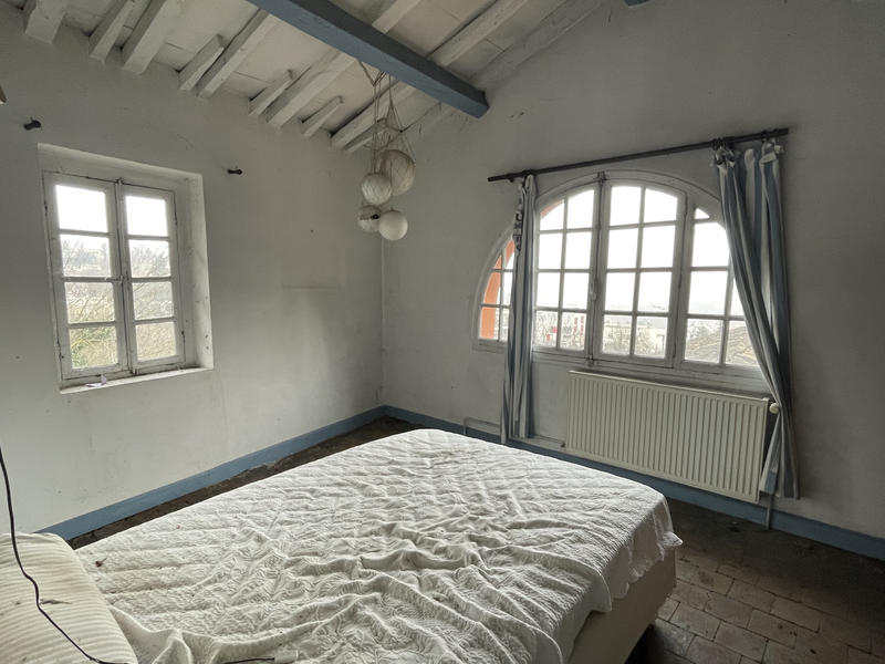 Maison - 303 m² - 7 pièces