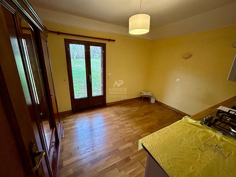 Maison - 140 m² - 7 pièces