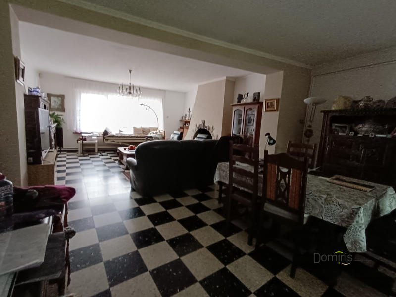 Maison - 180 m² - 6 pièces