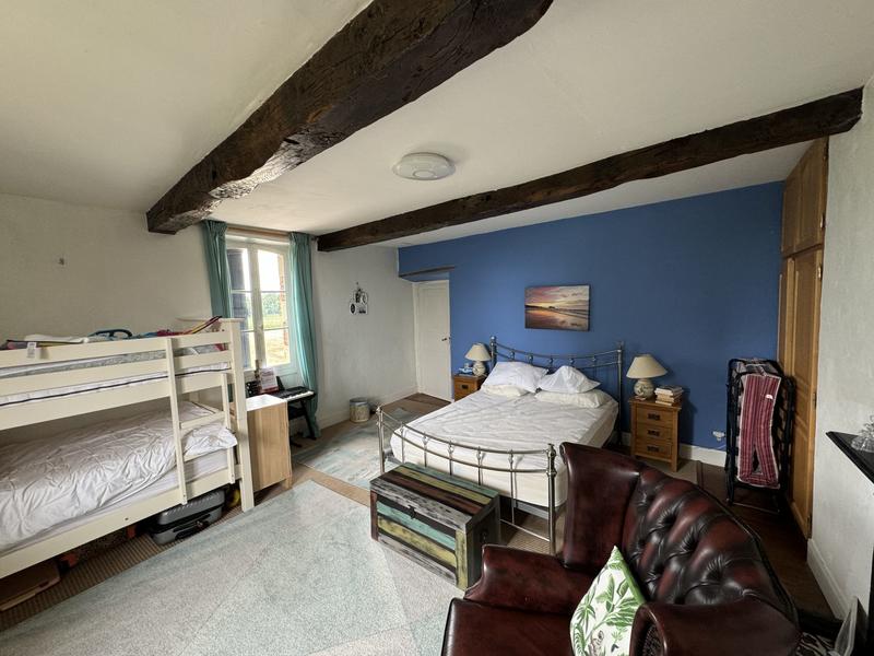 Maison ancienne - 460 m² - 22 pièces