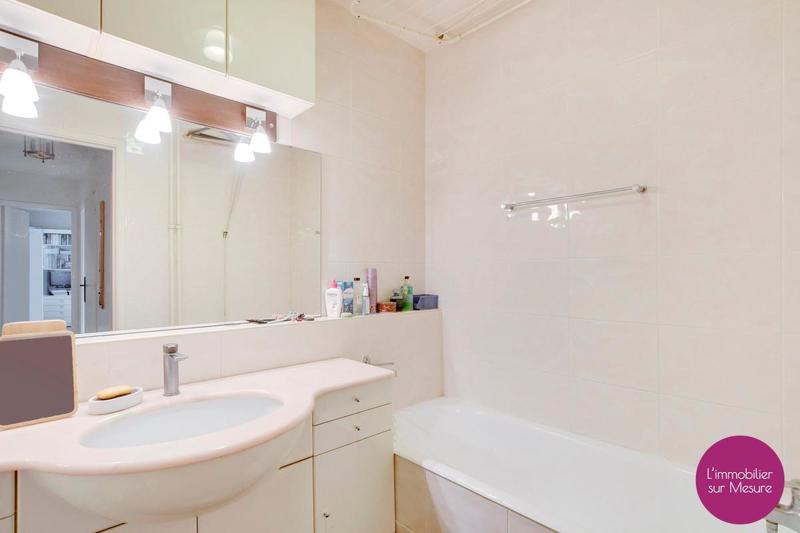 Appartement - 95 m² - 5 pièces