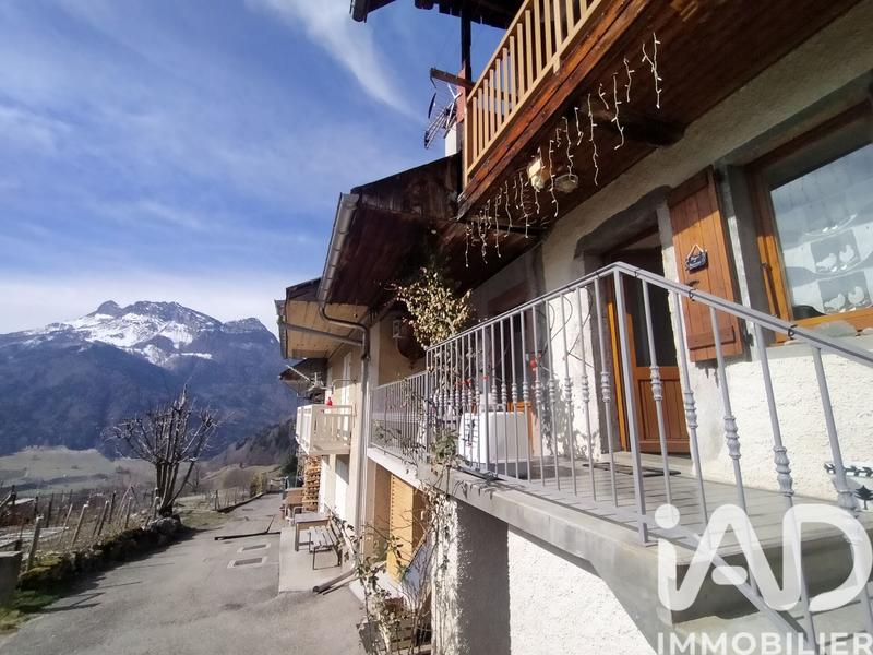 Maison de village - 123 m² - 6 pièces