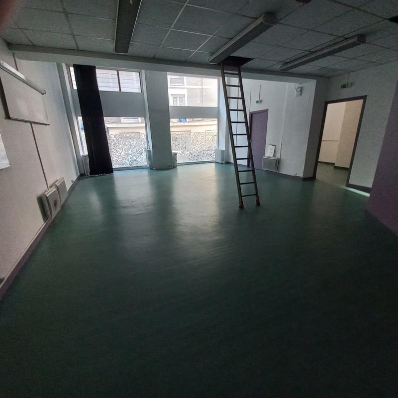 Local commercial - 451 m²