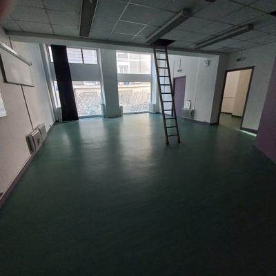 Local commercial - 451 m²