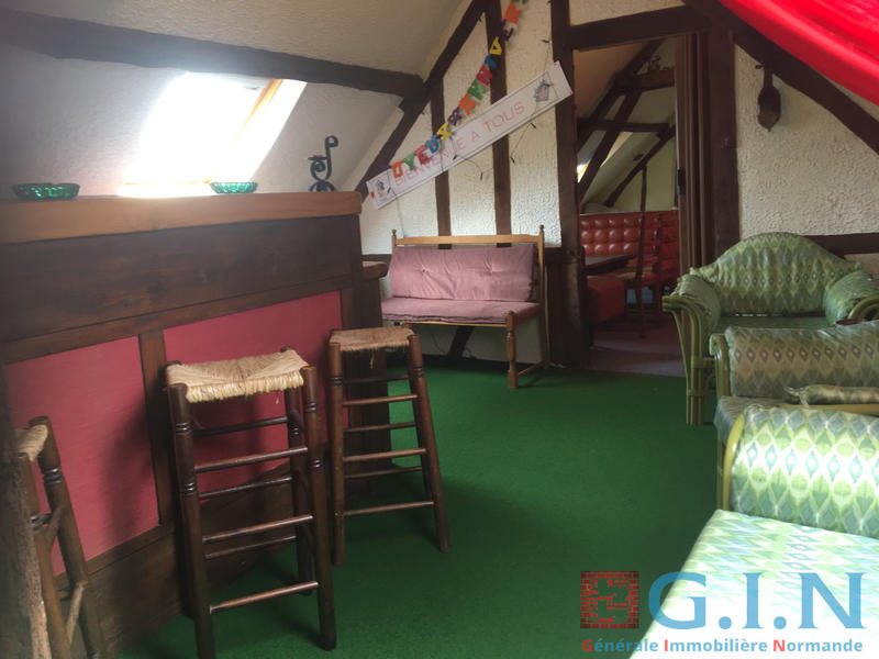 Maison - 276 m² - 5 pièces