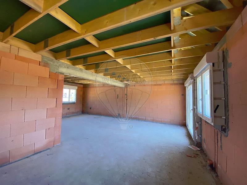 Maison - 99 m² - 6 pièces