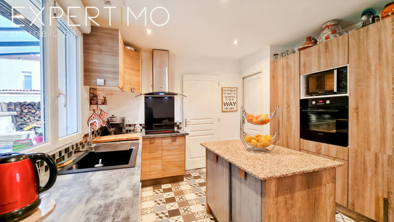 Maison - 110 m² - 6 pièces