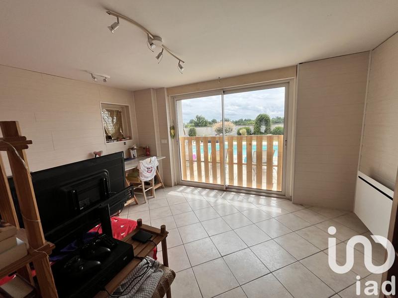 Maison - 270 m² - 10 pièces