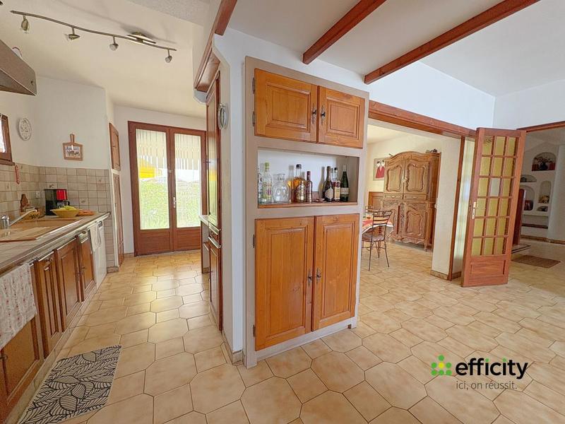 Maison - 188 m² - 7 pièces