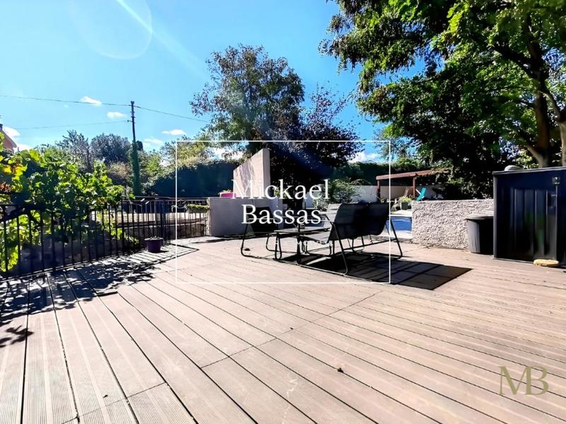 Maison - 208 m² - 4 pièces