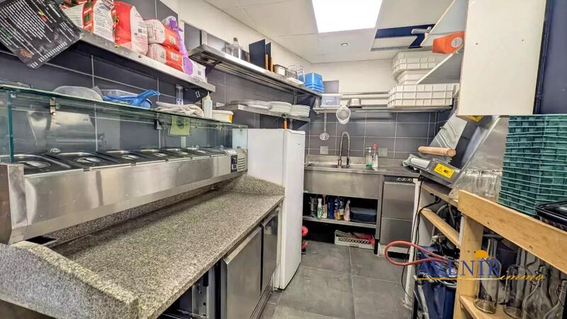 Local commercial - 50 m² - 2 pièces