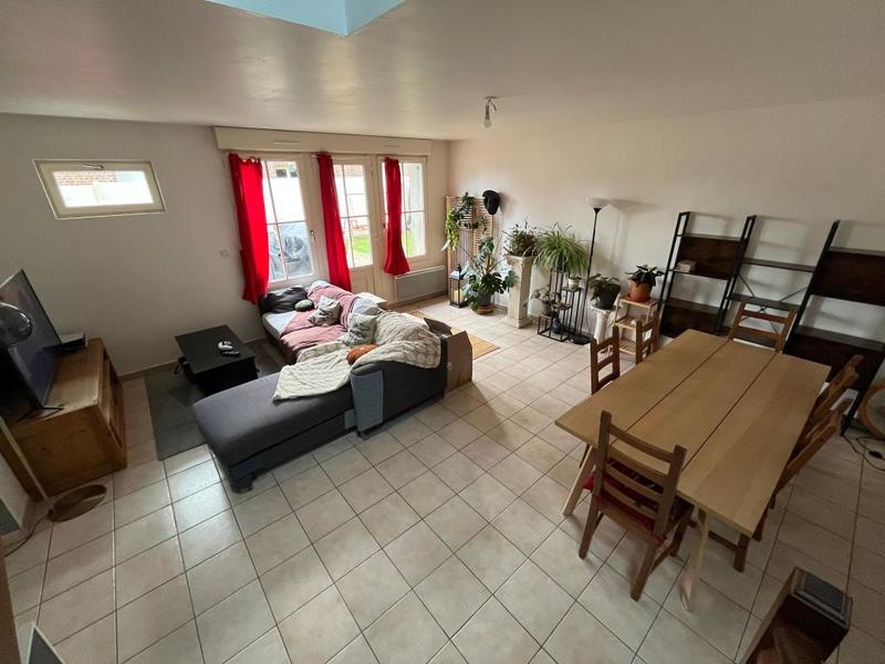Maison - 99 m² - 3 pièces