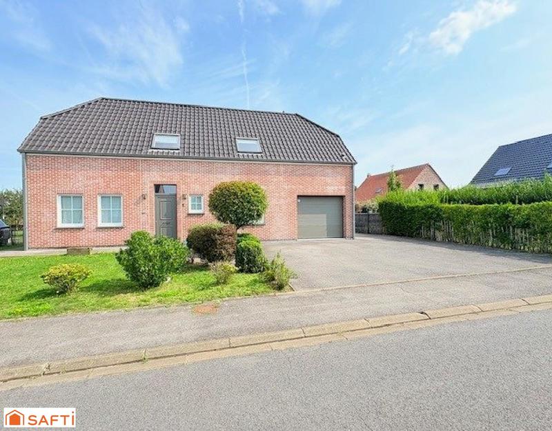 Maison - 118 m² - 8 pièces