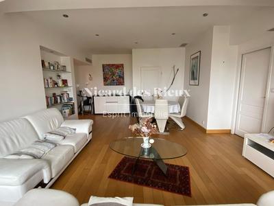 Appartement - 87 m² - 3 pièces