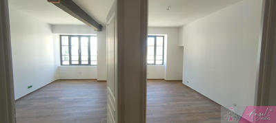 Triplex - 130 m² - 6 pièces