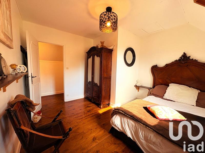 Maison - 252 m² - 10 pièces