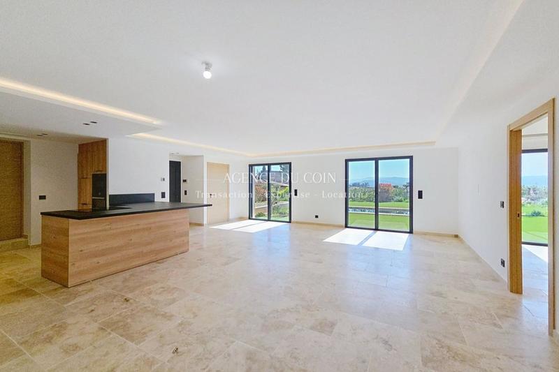 Maison - 175 m² - 6 pièces