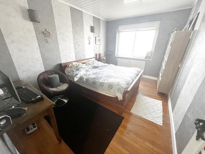 Maison - 181 m² - 8 pièces