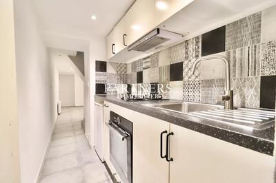 Immeuble - 67 m² - 4 pièces