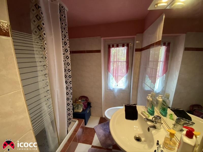 Demeure - 188 m² - 8 pièces