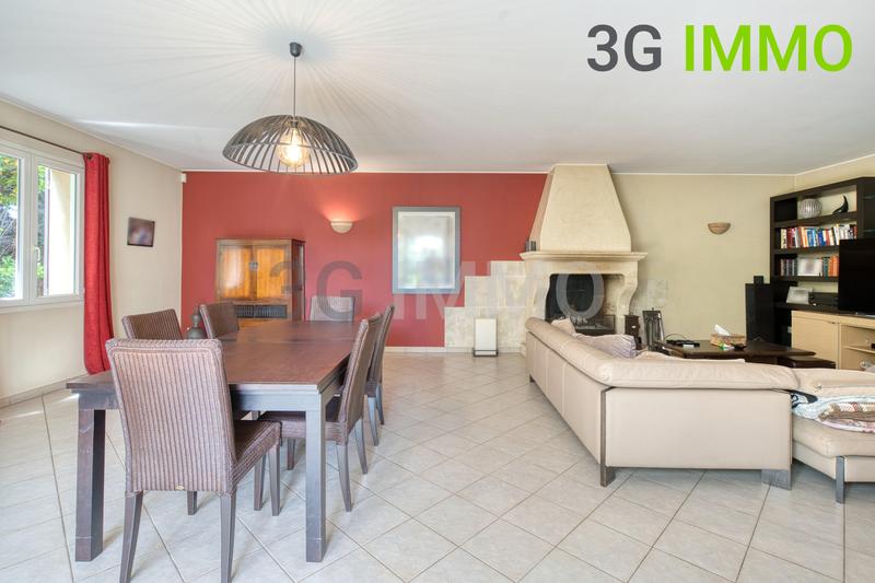 Villa - 180 m² - 8 pièces