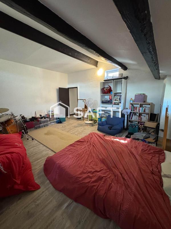 Maison - 190 m² - 8 pièces