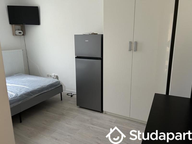 Chambre - 12 m² - 1 pièce