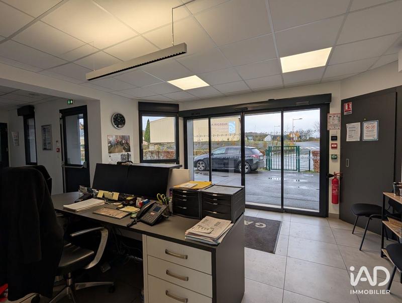 Local commercial - 765 m²