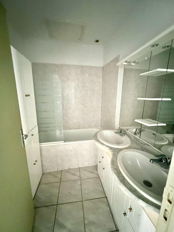 Appartement - 87 m² - 3 pièces