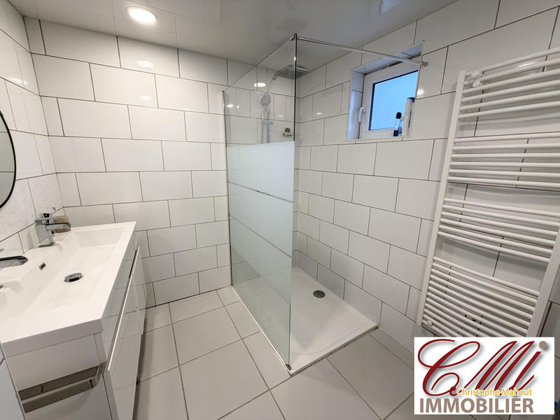 Maison - 104 m² - 5 pièces