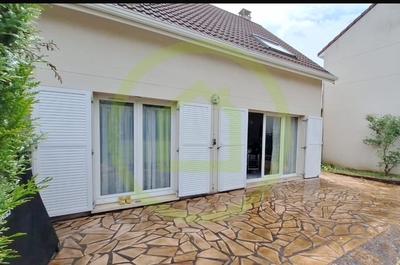 Maison - 75 m² - 4 pièces