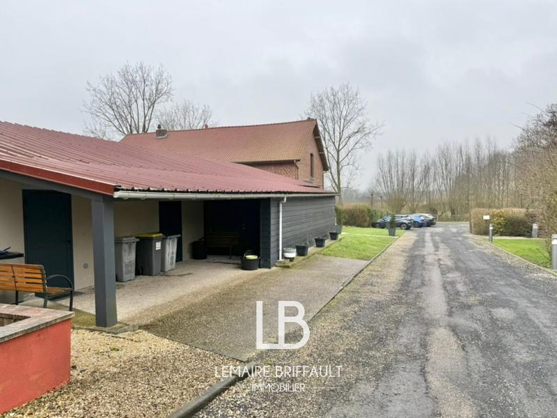 Maison - 570 m² - 16 pièces