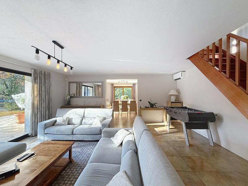 Villa - 193 m² - 5 pièces