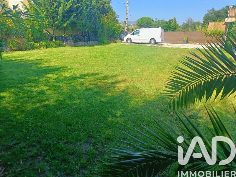 Maison - 240 m² - 8 pièces