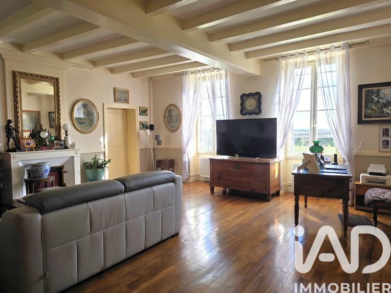 Maison - 327 m² - 10 pièces