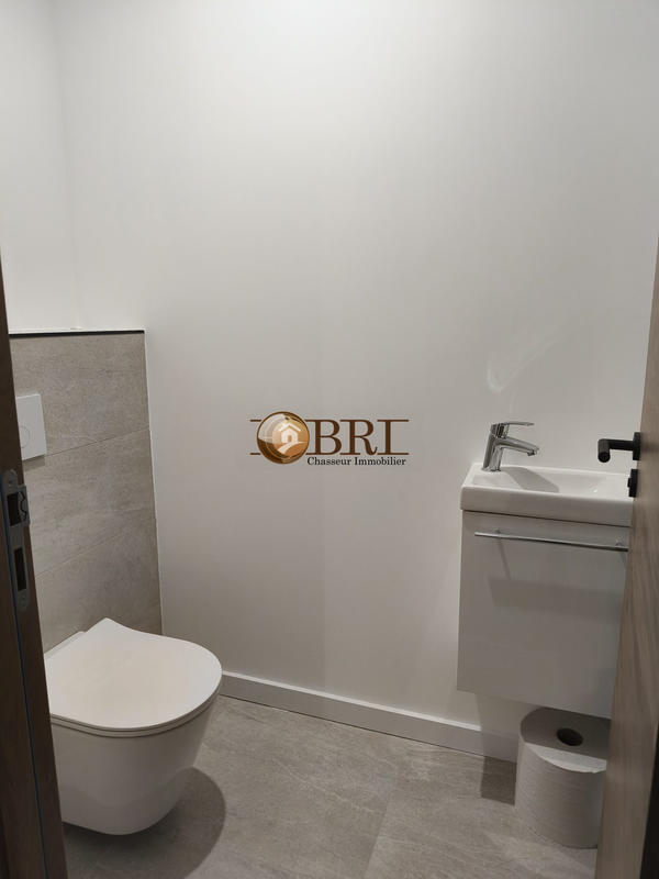 Appartement - 95 m² - 3 pièces