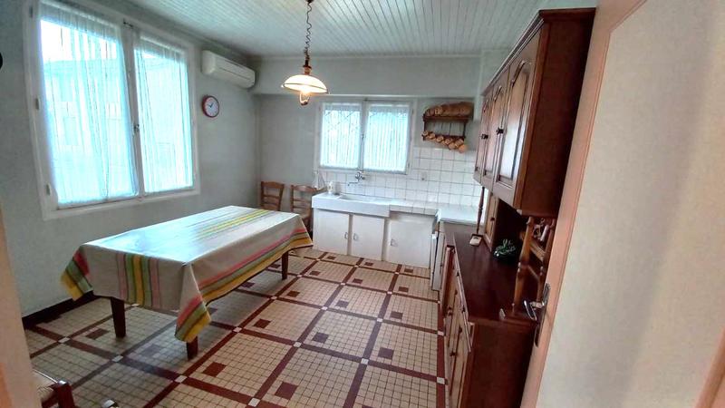 Propriété - 156 m² - 7 pièces