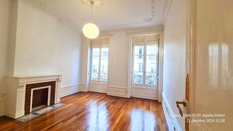 Appartement - 137 m² - 5 pièces