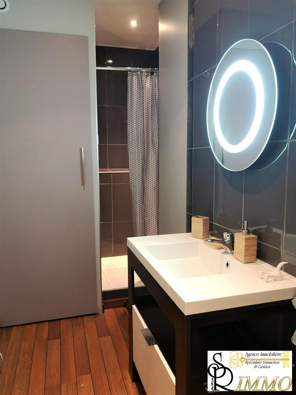 Appartement - 65 m² - 3 pièces