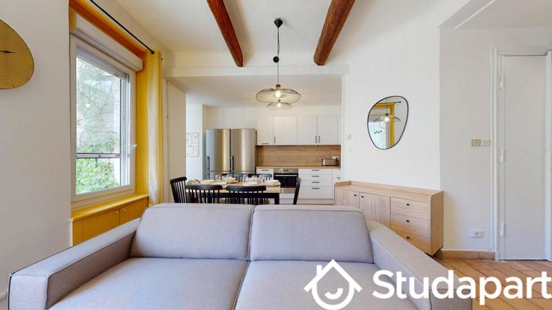 Chambre - 9 m² - 1 pièce