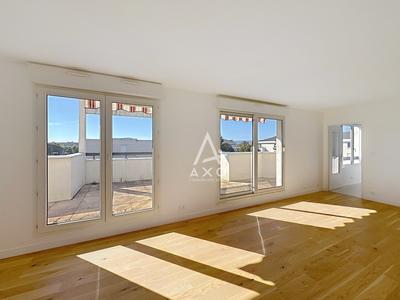 Appartement - 122 m² - 5 pièces