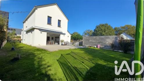 Maison - 160 m² - 5 pièces