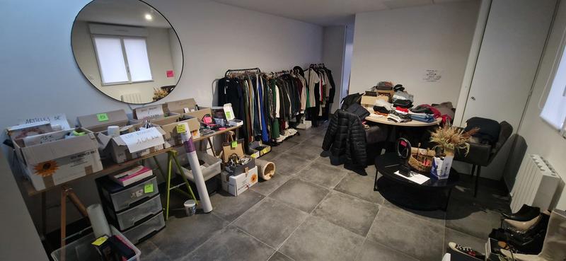 Vide-maison, Vide-dressing