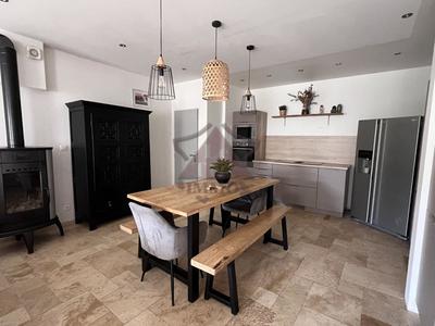 Maison de village - 187 m² - 5 pièces