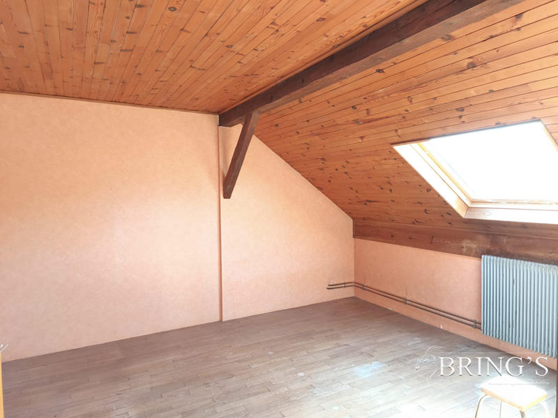 Maison - 308 m² - 11 pièces