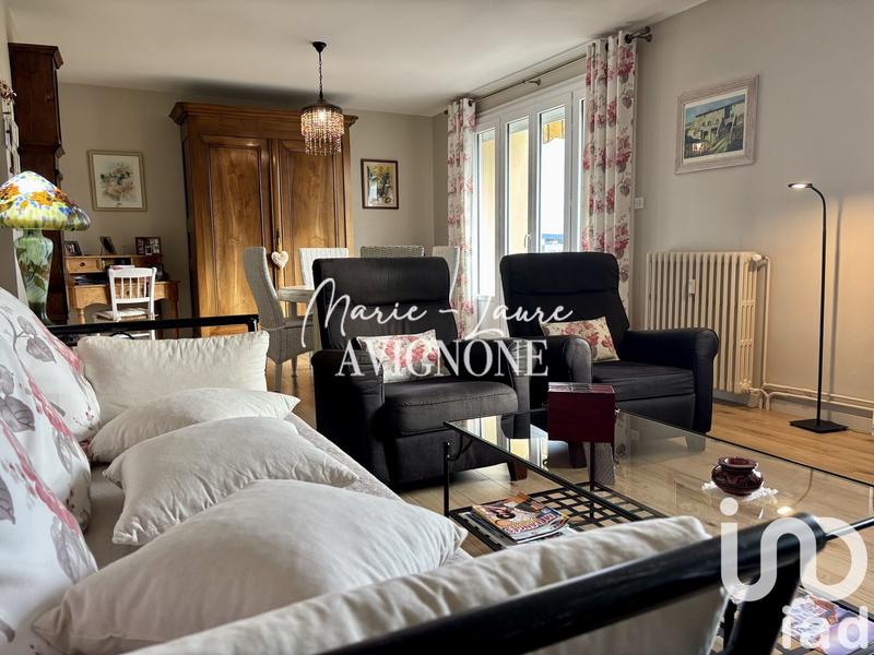 Appartement - 81 m² - 3 pièces