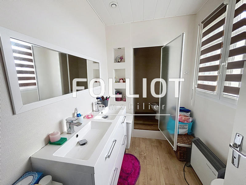 Maison - 90 m² - 5 pièces