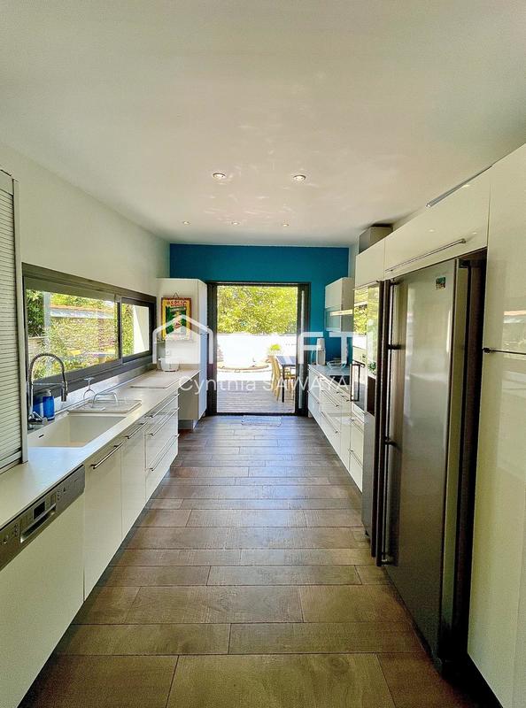 Maison - 146 m² - 5 pièces